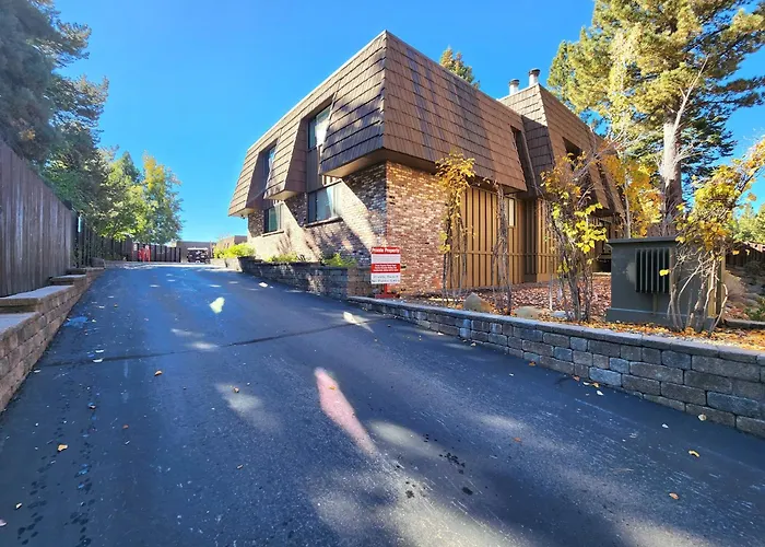 Tahoe Shoreline Retreat - Close To Ski Resorts & Hoa Amenities