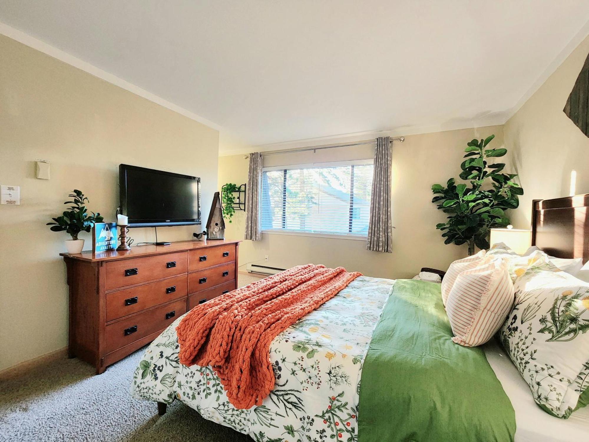 Apartment Tahoe Shoreline Retreat - Close To & Hoa Amenities Tahoe Vista