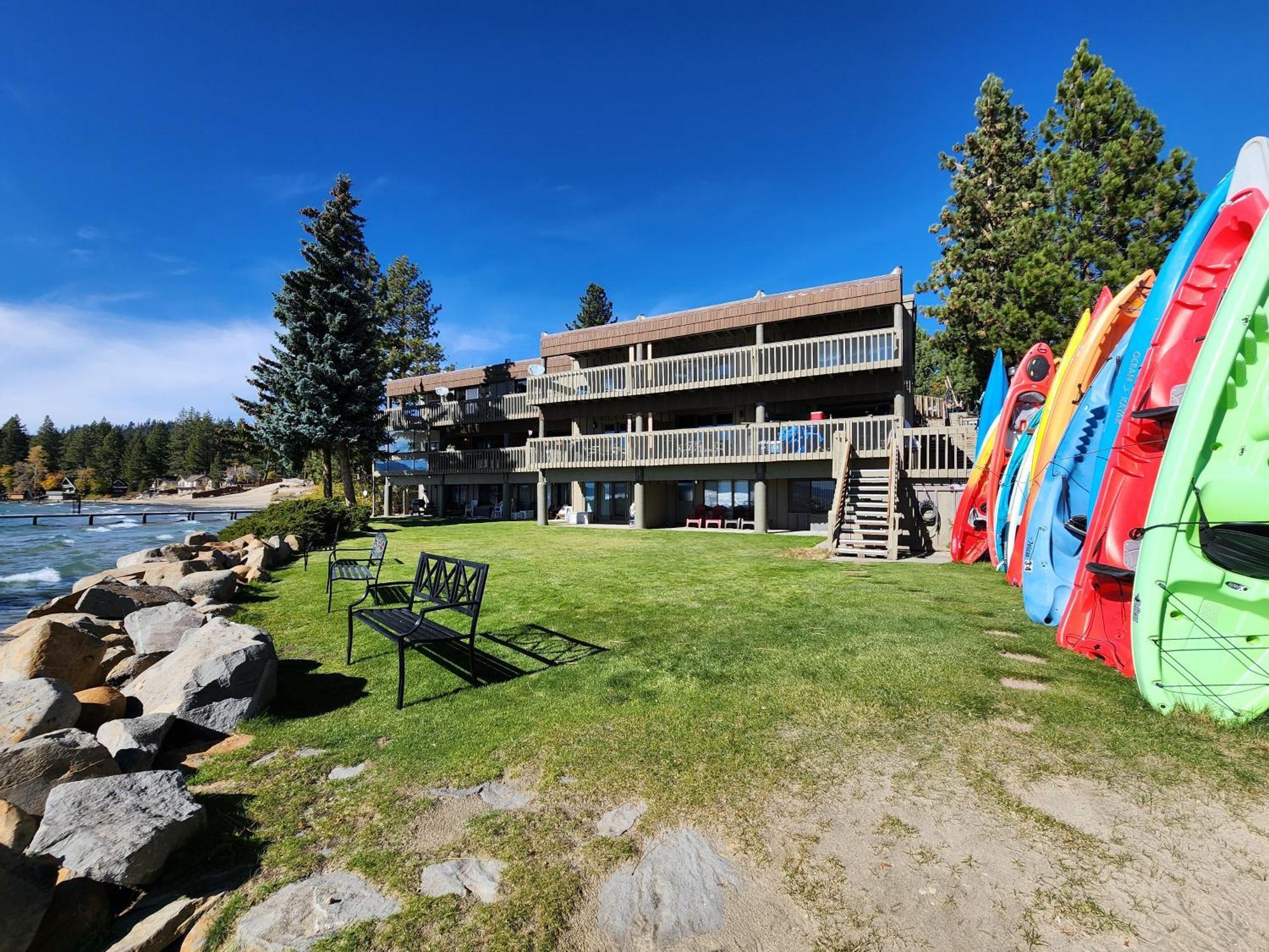 Tahoe Shoreline Retreat - Close To & Hoa Amenities Tahoe Vista